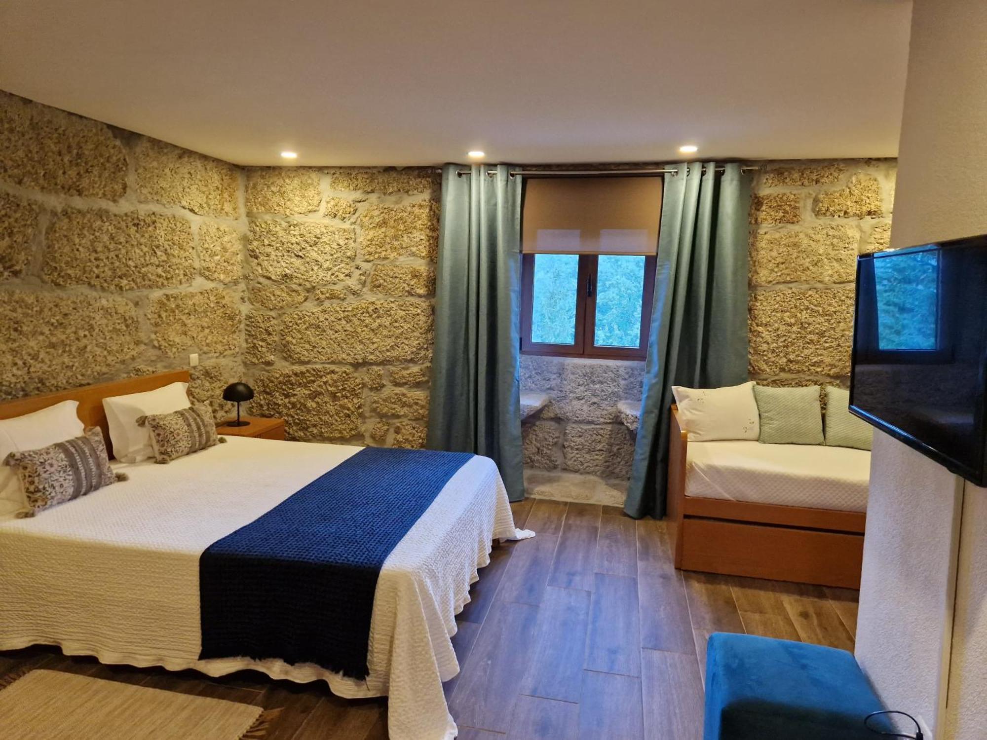Maison d'hôtes Quinta da Casa dos Santos - Inside Gerês Extérieur photo