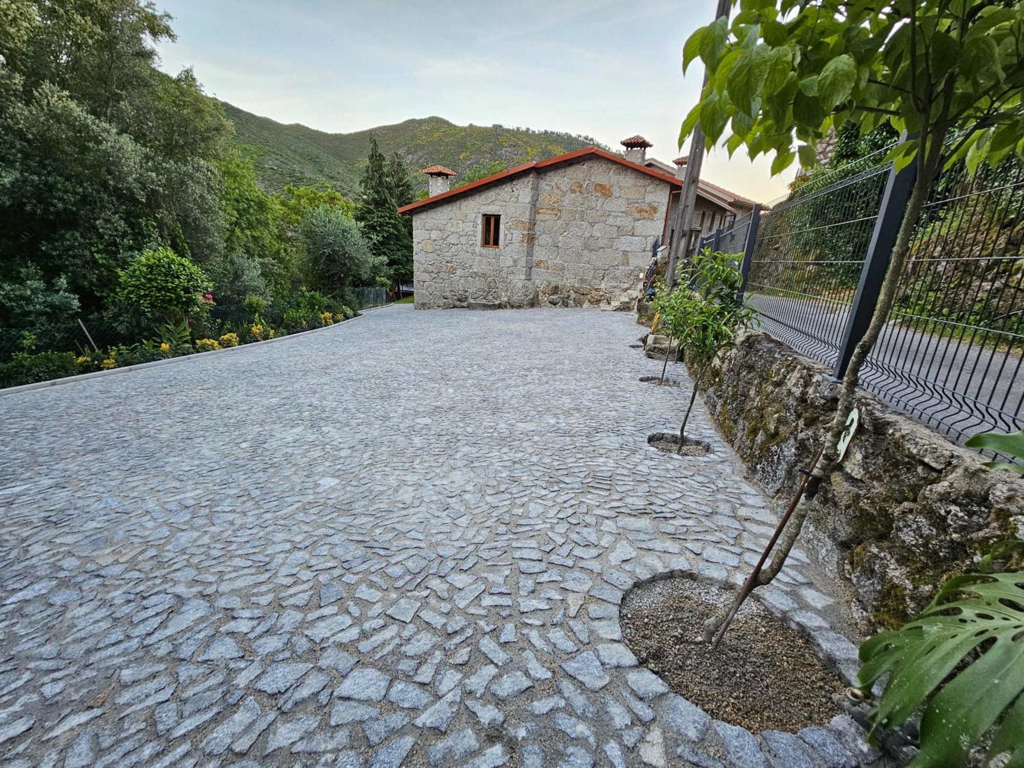 Maison d'hôtes Quinta da Casa dos Santos - Inside Gerês Extérieur photo